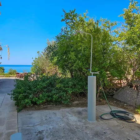 George Seaside Serviced & Pefki (Rhodes)
